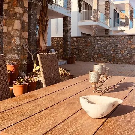 Navarone Blu Villa Líndos